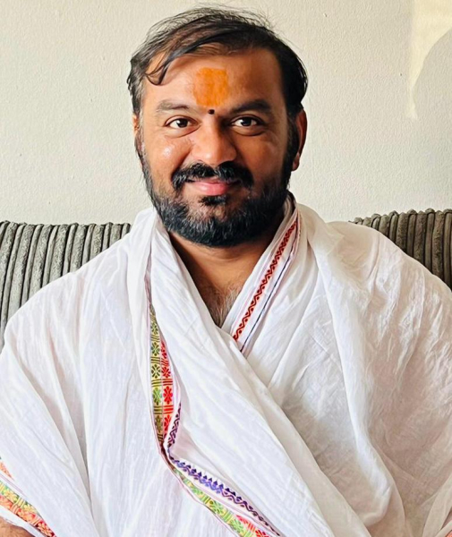 Sri Rasik Bhai Acharya (Guruji) 